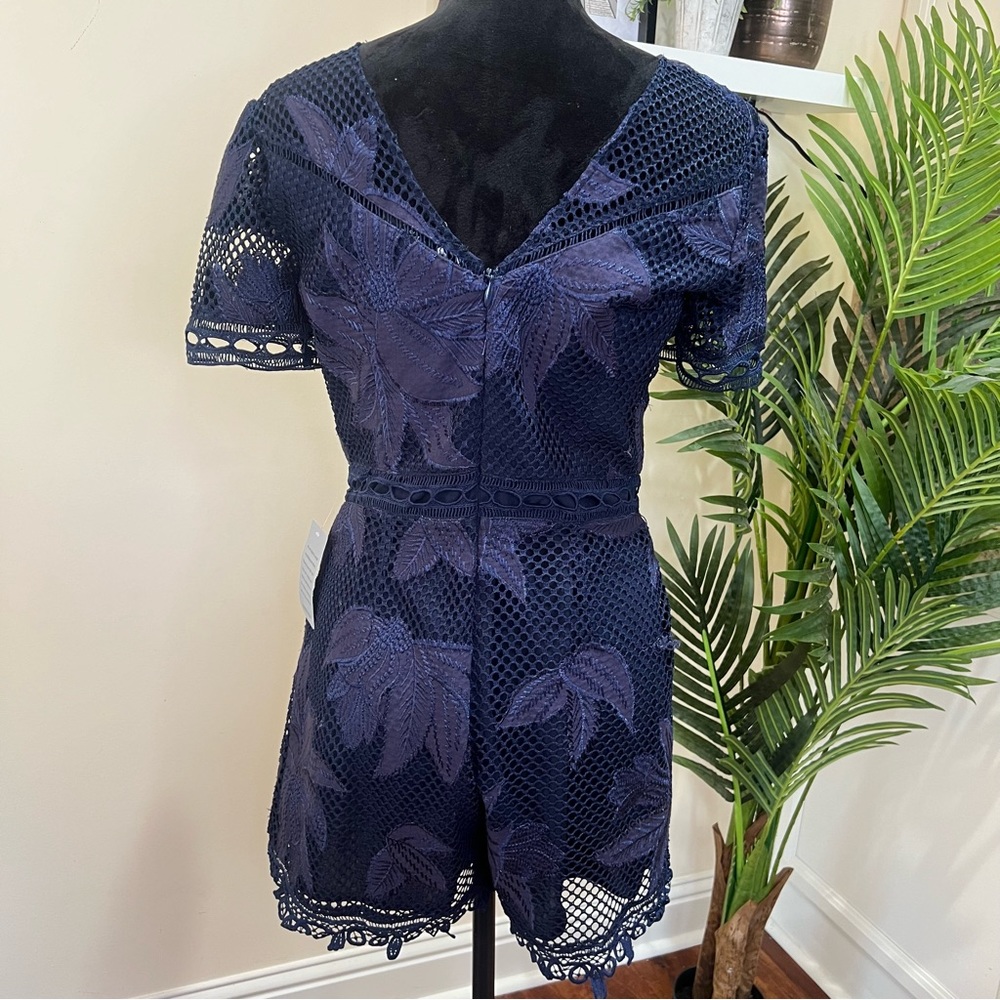 Adelyn Rae Navy Lace Floral Romper Medium - Picture 10 of 10